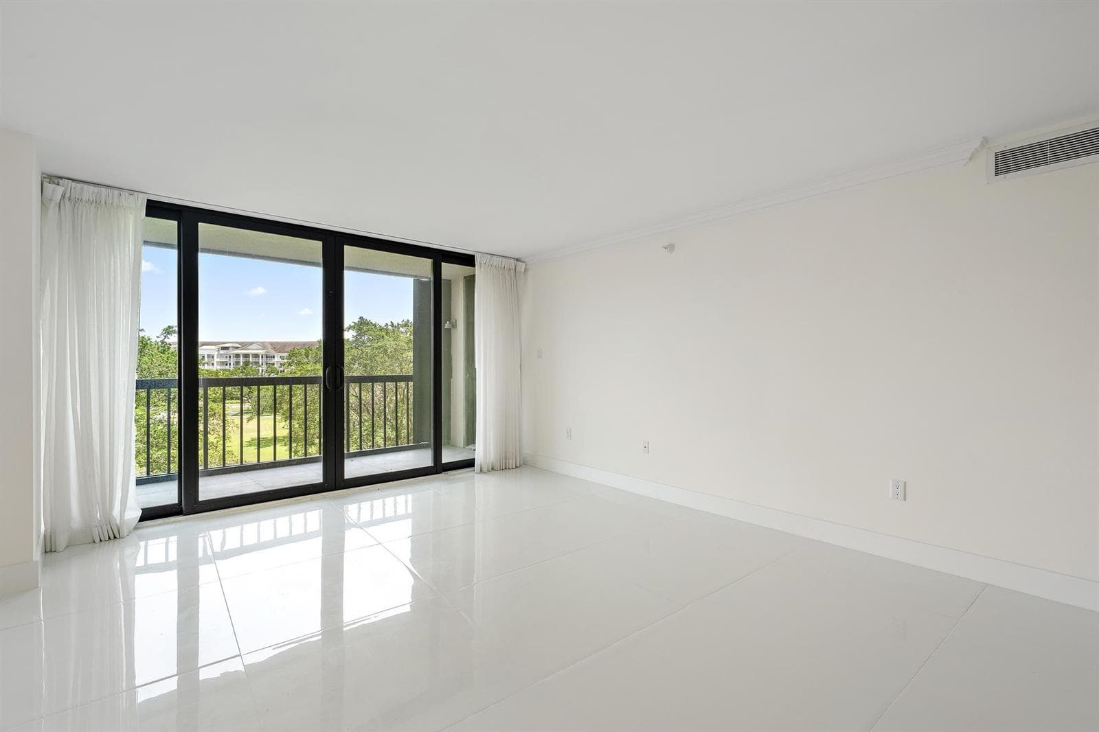 2450 Presidential Way # 505, West Palm Beach, FL 33401 — zdjęcie 4