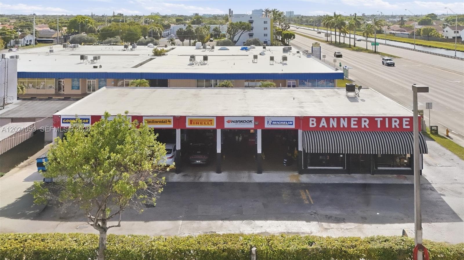 8730 SW 8th St, Miami, FL 33174 — zdjęcie 4