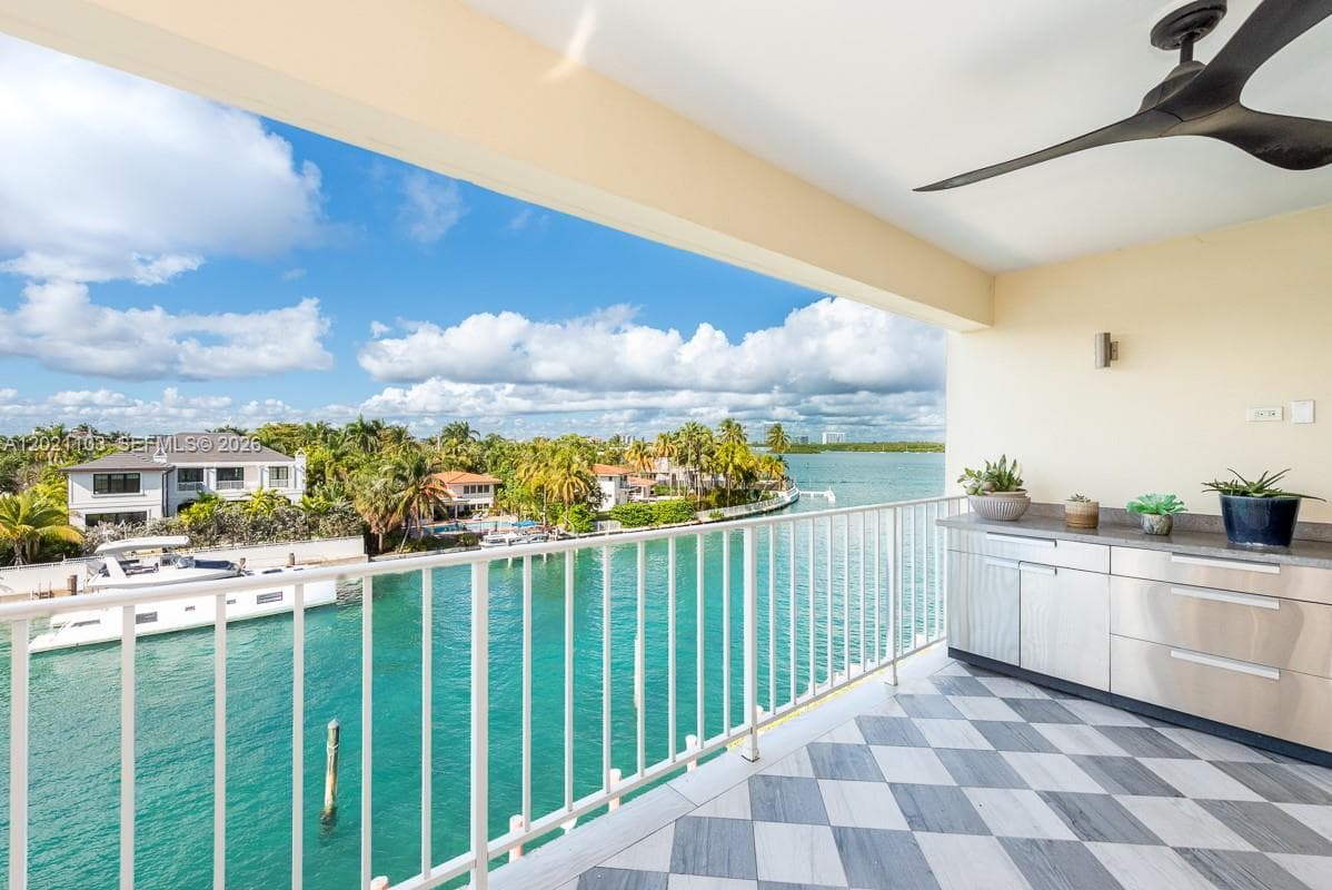 10180 W Bay Harbor Dr # 4A, Bay Harbor Islands, FL 33154 — zdjęcie 3