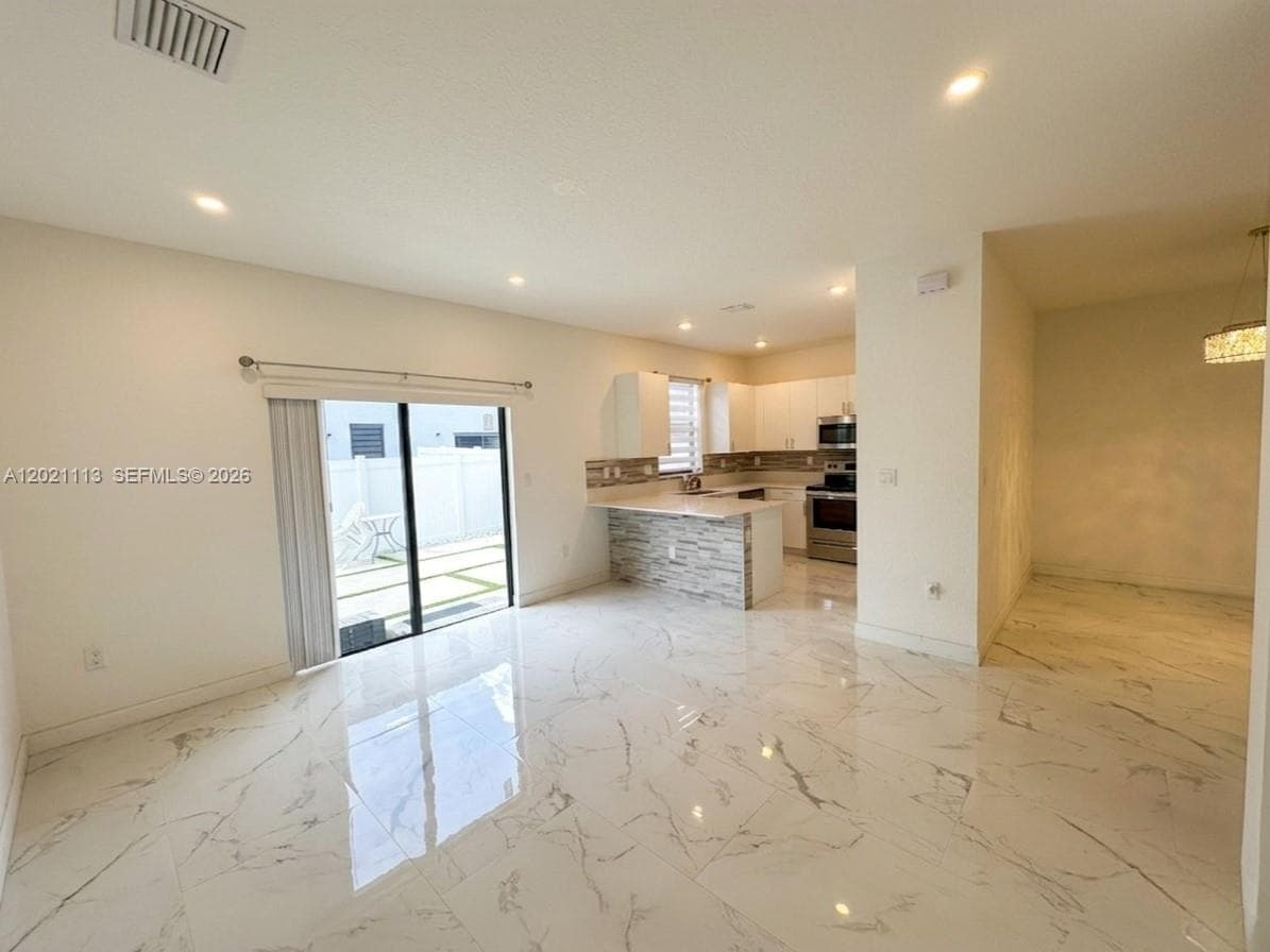 20352 NW 6th Ave, Miami Gardens, FL 33169 — zdjęcie 4