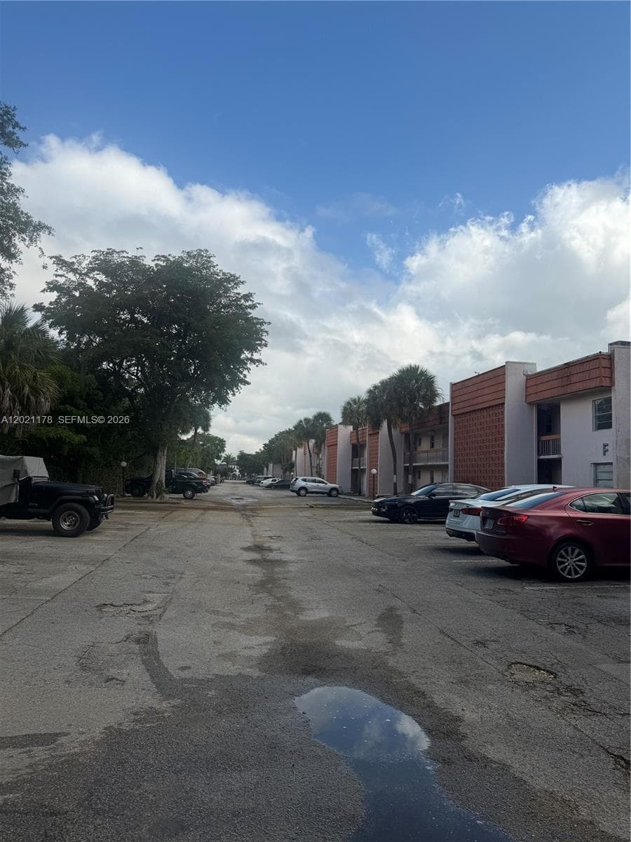 7610 Stirling Rd # 205G, Davie, FL 33024 — zdjęcie 5