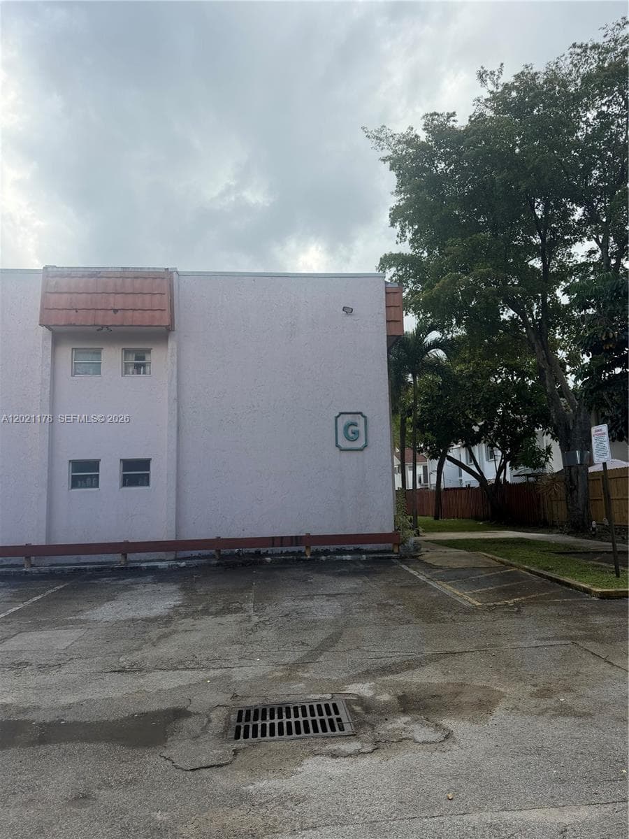 7610 Stirling Rd # 205G, Davie, FL 33024 — zdjęcie 4