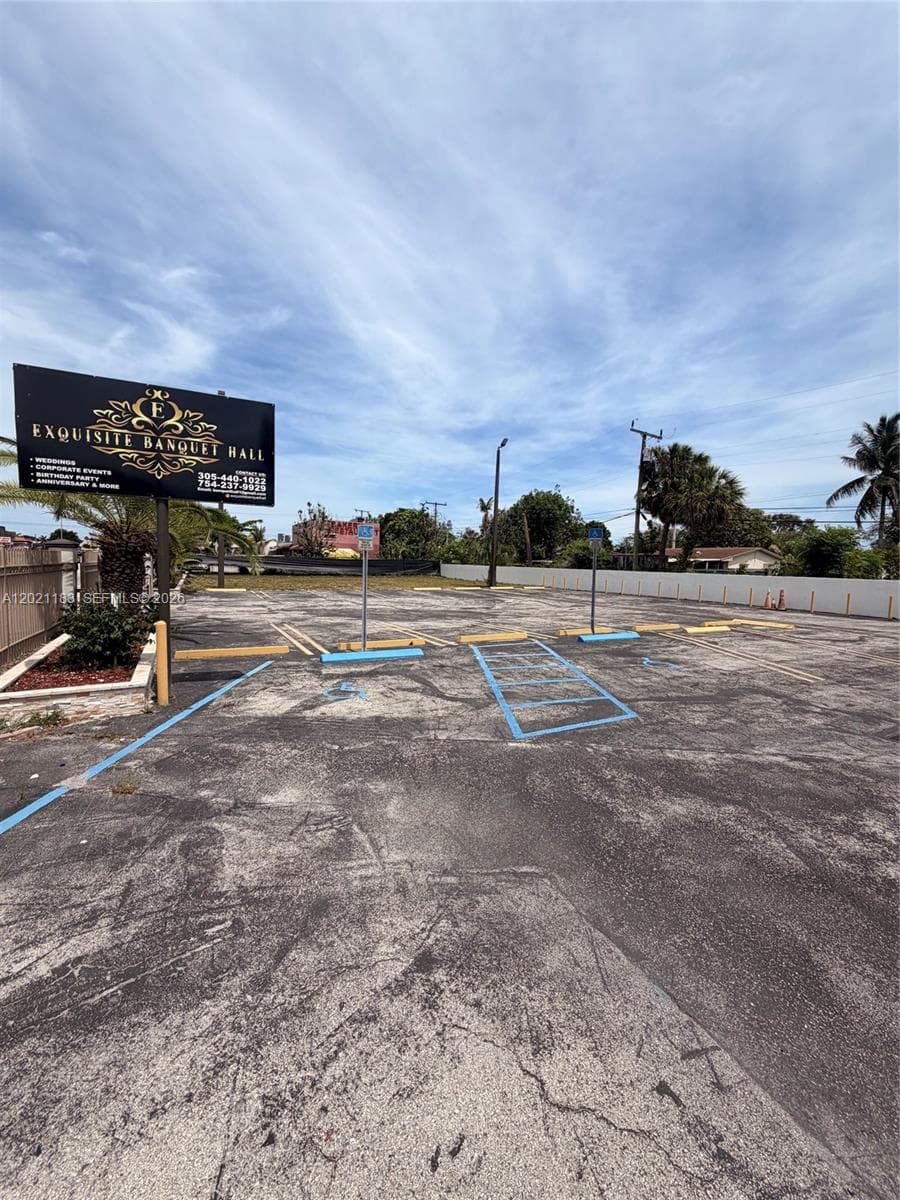 920 NW 119th St, Miami, FL 33168 — zdjęcie 4