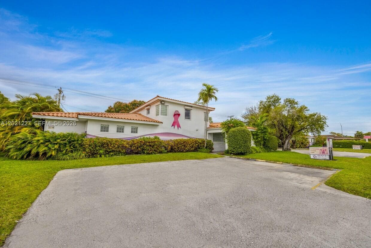 49 W 49TH St, Miami Beach, FL 33012 — zdjęcie 2