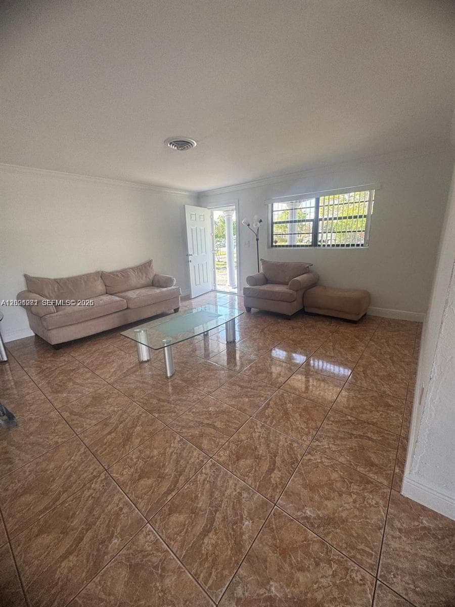 2801 NW 183rd St, Miami Gardens, FL 33056 — zdjęcie 2