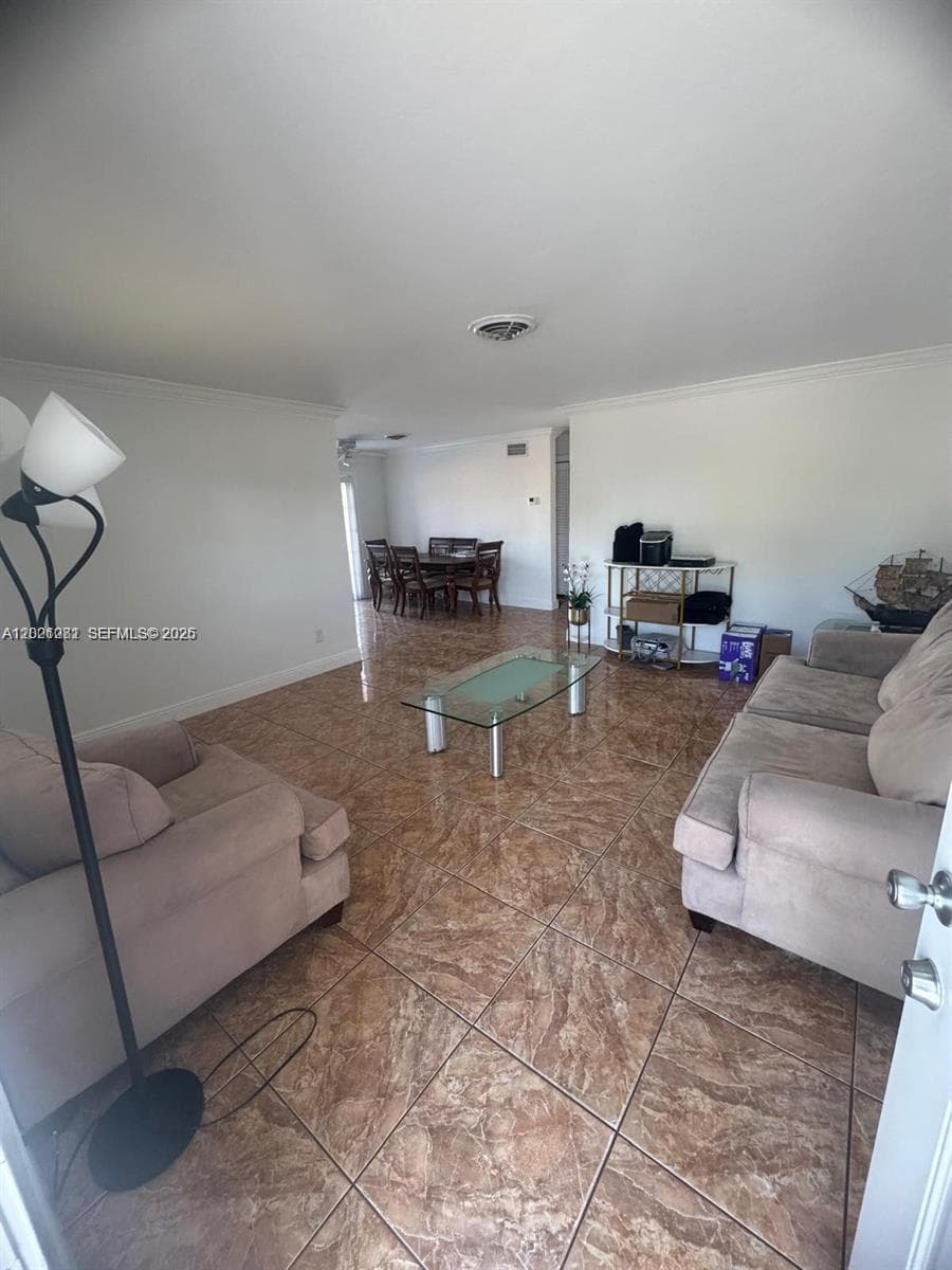2801 NW 183rd St, Miami Gardens, FL 33056 — zdjęcie 3