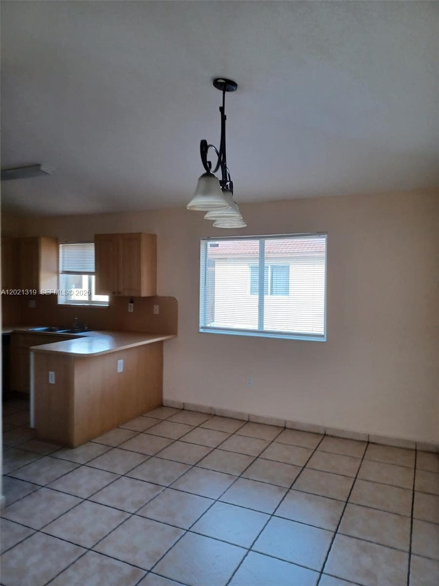 17316 NW 74th Ave # 202, Hialeah, FL 33015 — zdjęcie 3