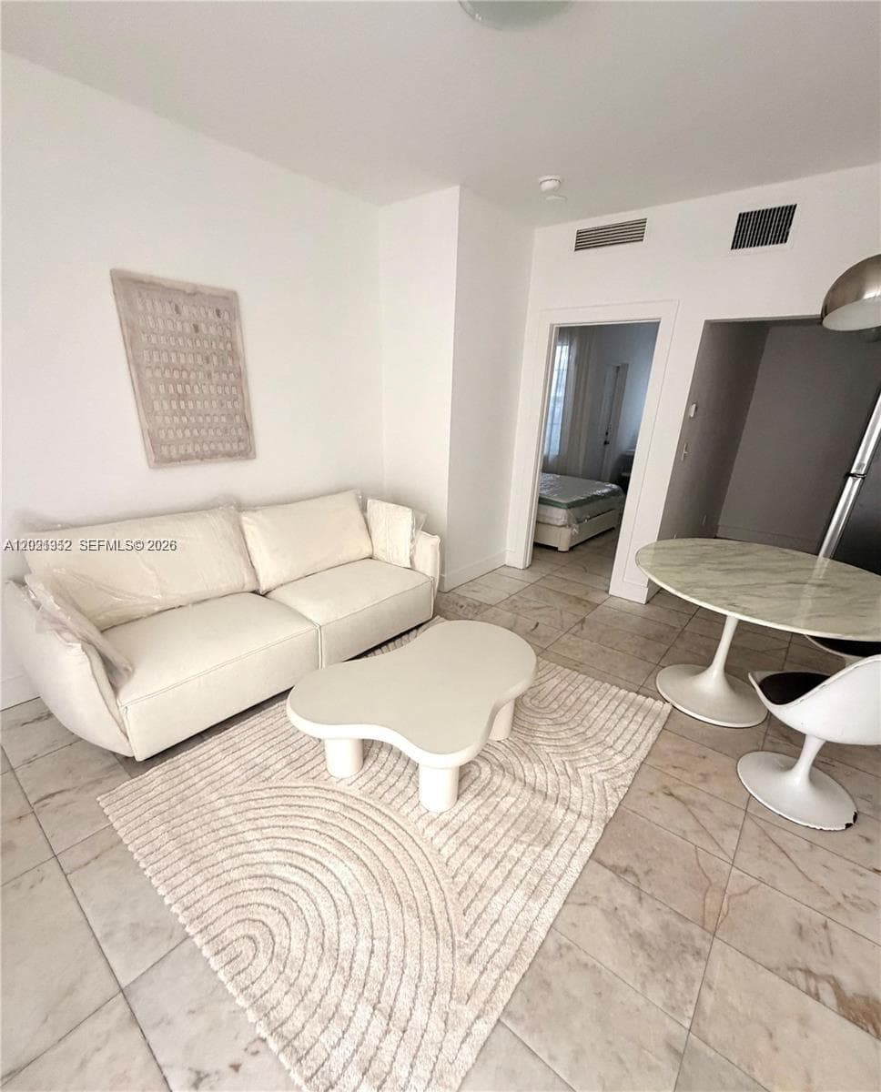 801 8th St # 104, Miami Beach, FL 33139 — zdjęcie 2