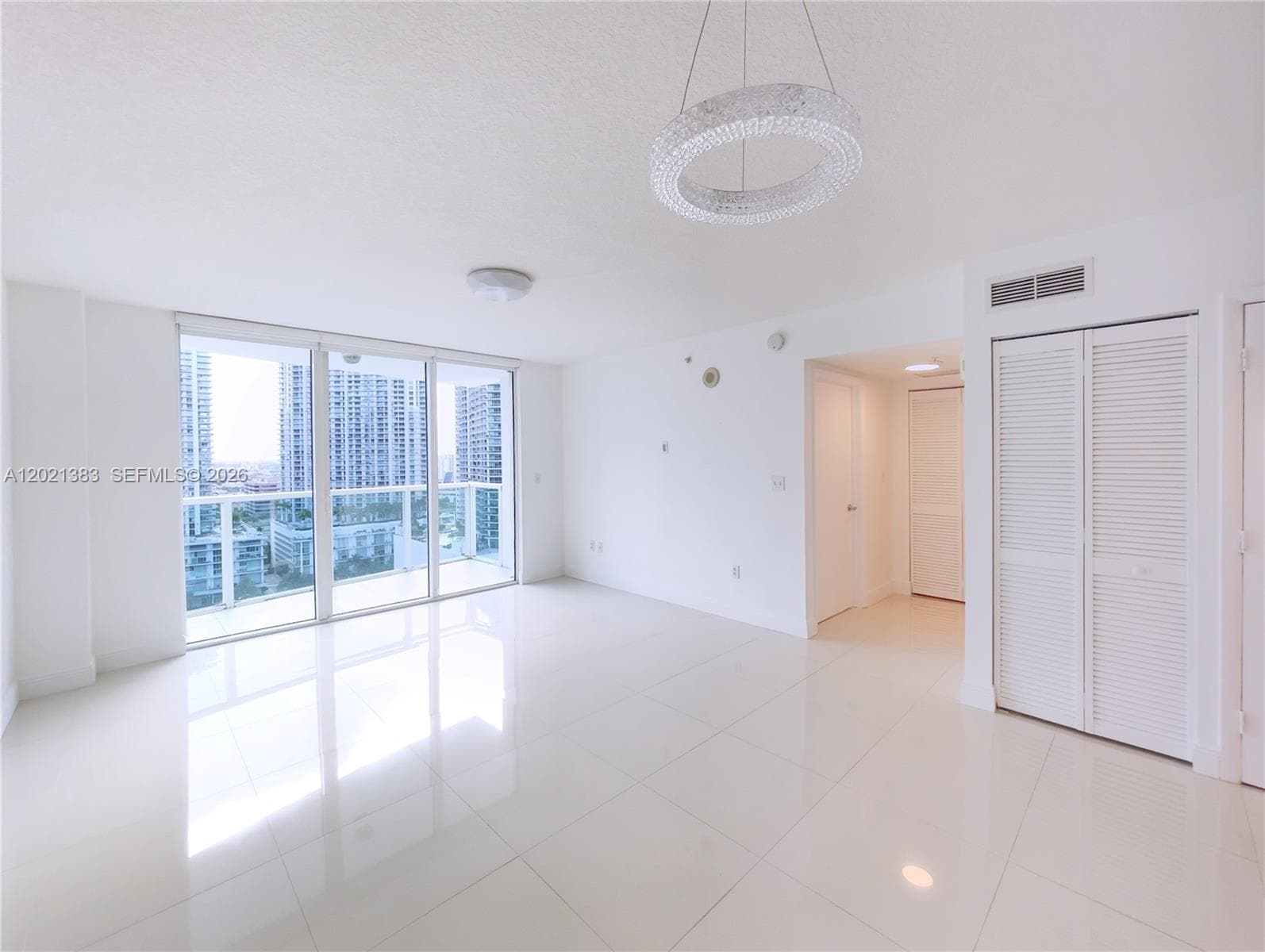 31 SE 5th St # 2307, Miami, FL 33131 — zdjęcie 3
