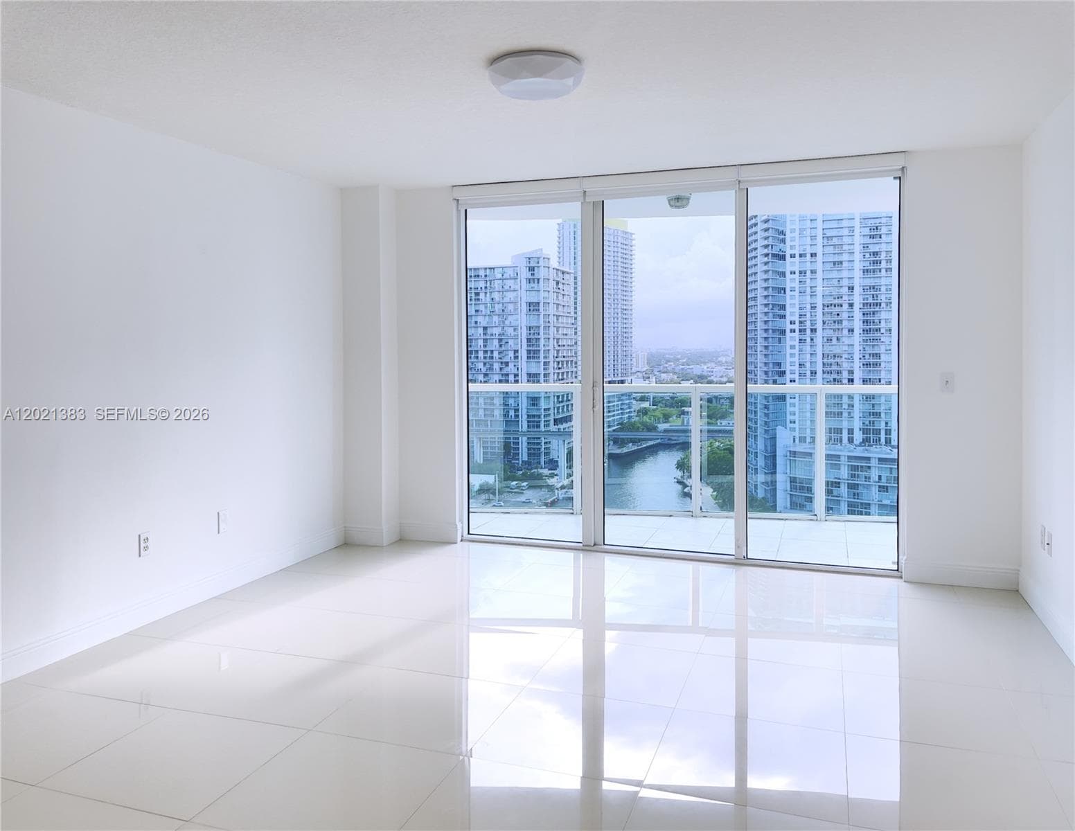 31 SE 5th St # 2307, Miami, FL 33131 — zdjęcie 4