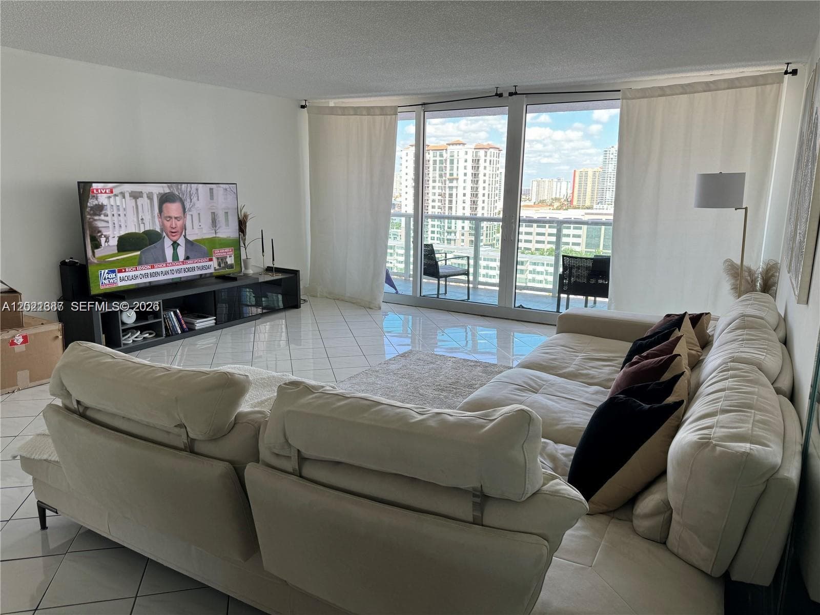 100 Bayview Dr # 1428, Sunny Isles Beach, FL 33160 — zdjęcie 4