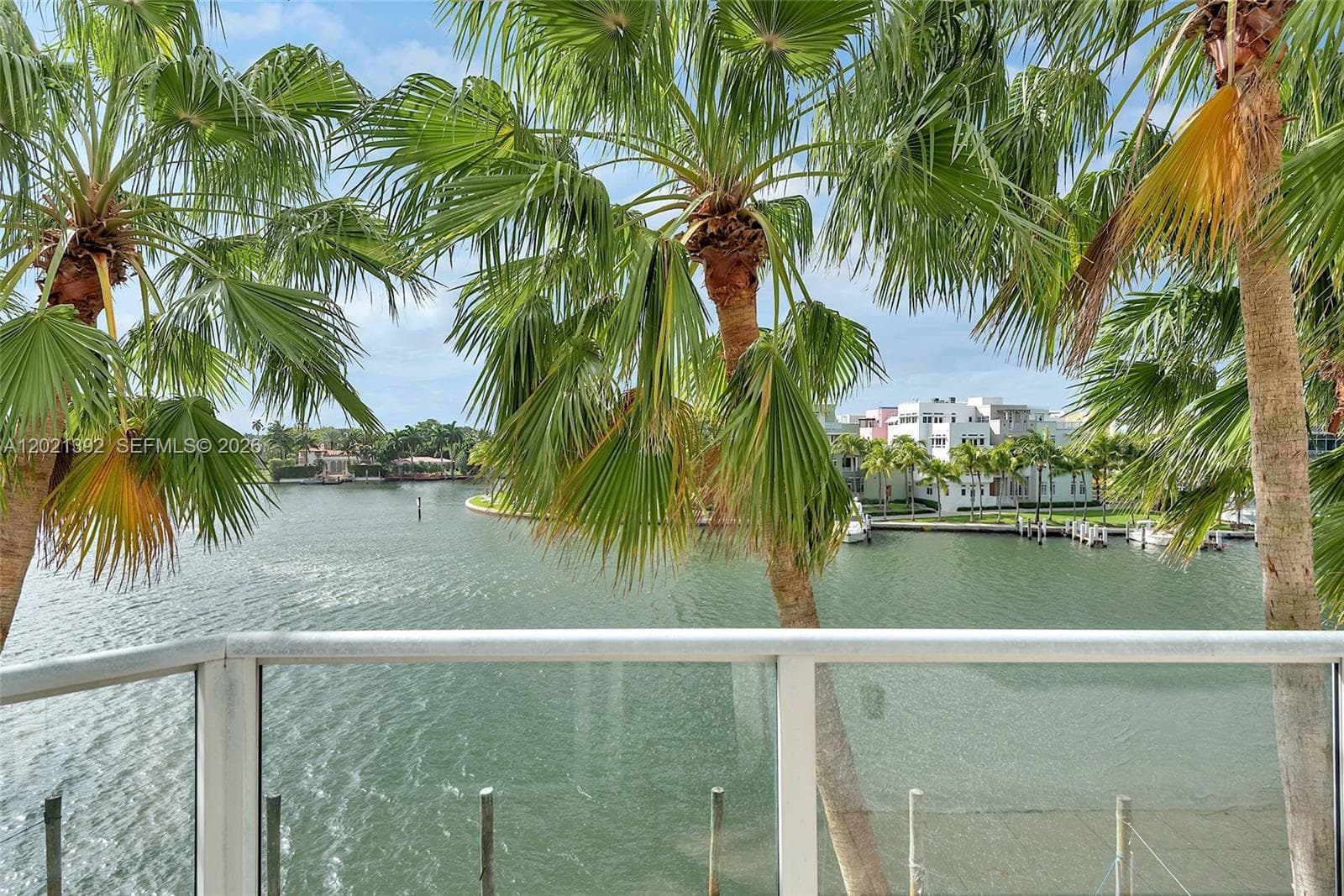 5900 Collins Ave # 408, Miami Beach, FL 33140 — zdjęcie 2