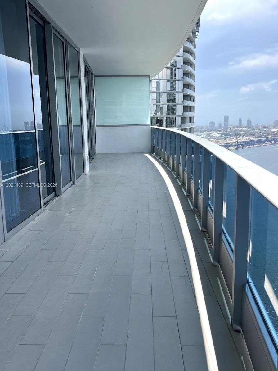 200 Biscayne Boulevard Way # 5004, Miami, FL 33131 — zdjęcie 4