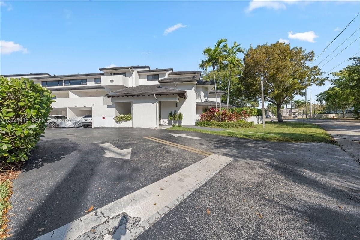 5750 Turin St # 207, Coral Gables, FL 33146 — zdjęcie 5