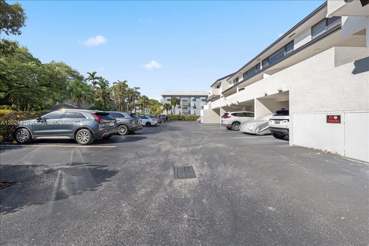 5750 Turin St # 207, Coral Gables, FL 33146 — zdjęcie 4