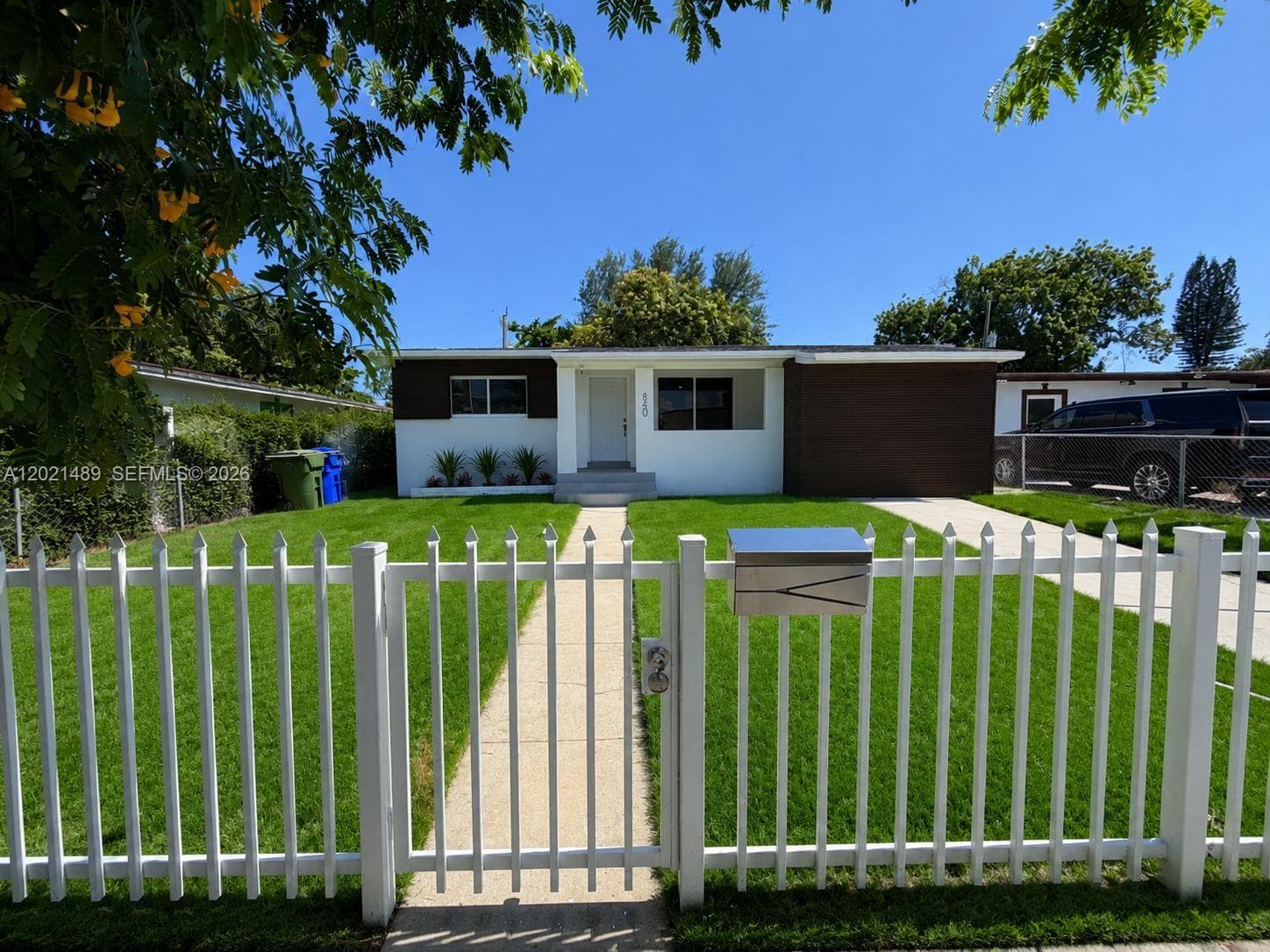 840 NW 67th St, Miami, FL 33150 — zdjęcie 3