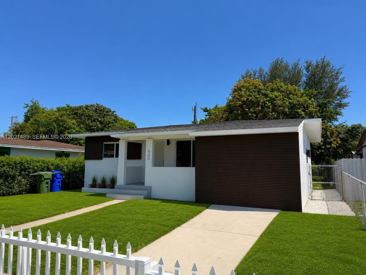 840 NW 67th St, Miami, FL 33150