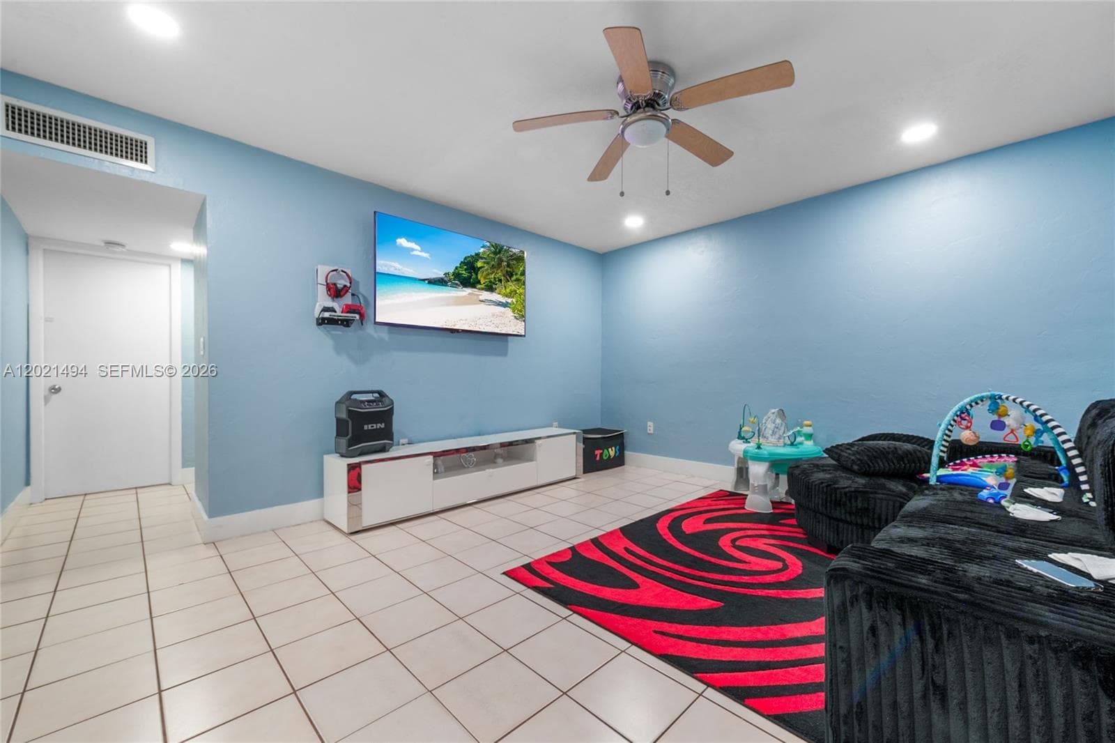 4655 Palm Ave # 332, Hialeah, FL 33012 — zdjęcie 2