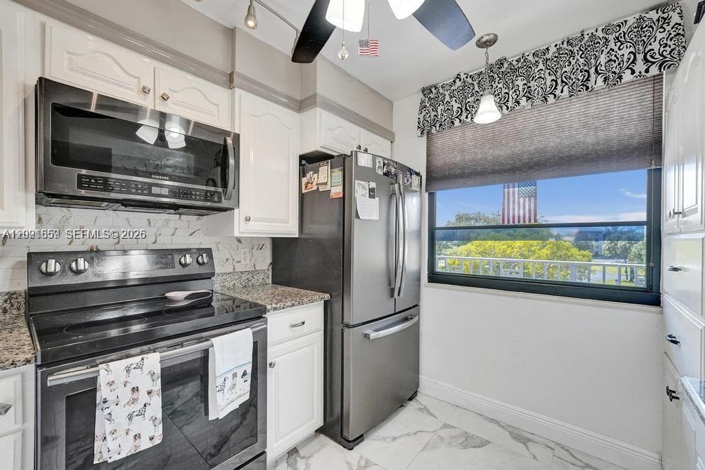 1502 Whitehall Dr # 305, Davie, FL 33324 — zdjęcie 4