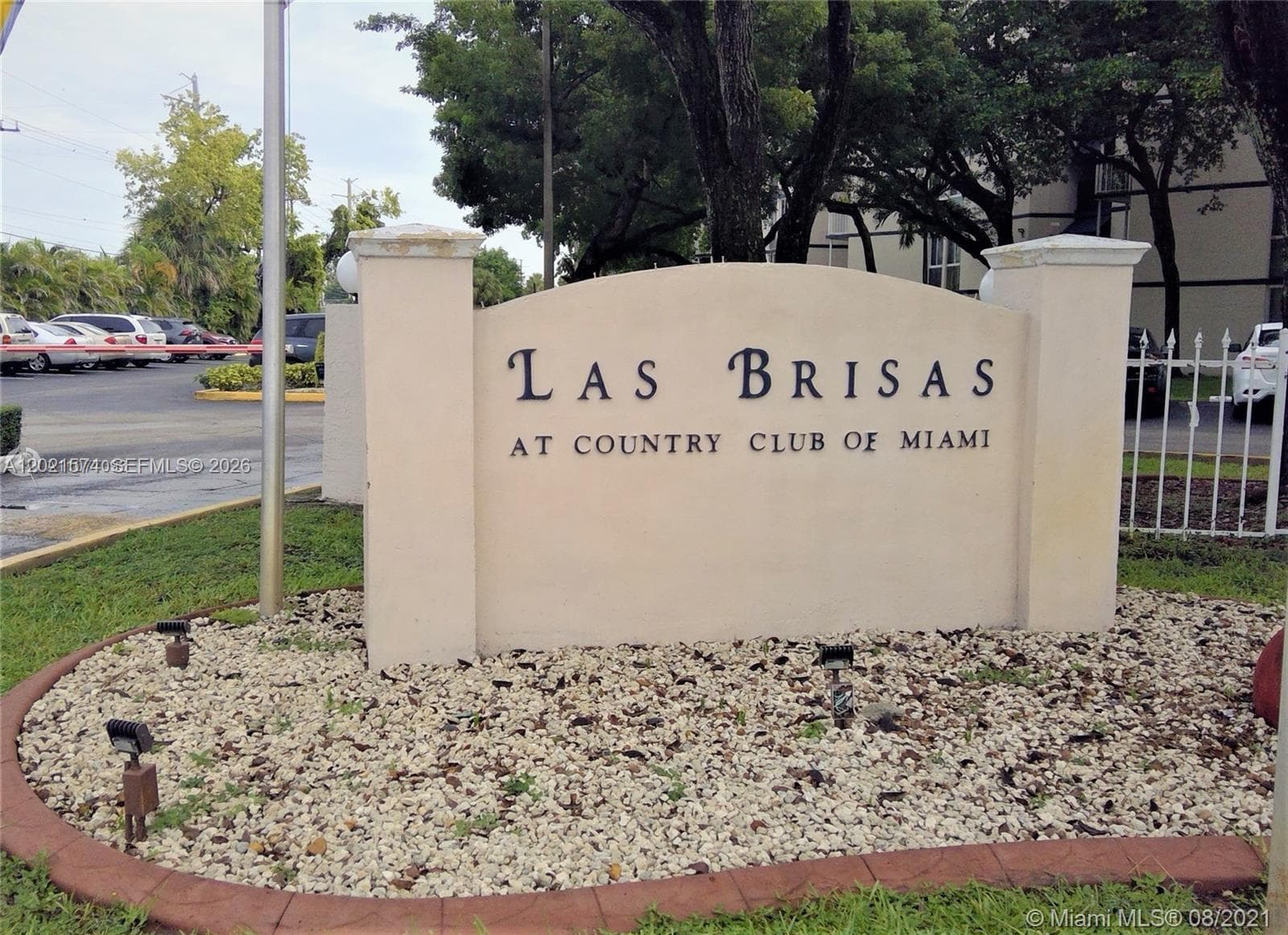 7075 NW 186th St # C207, Hialeah, FL 33015
