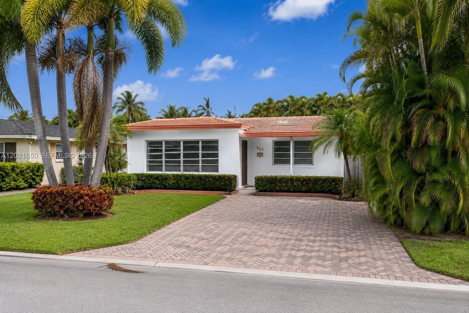 947 Lincoln St, Hollywood, FL 33019 — zdjęcie 2
