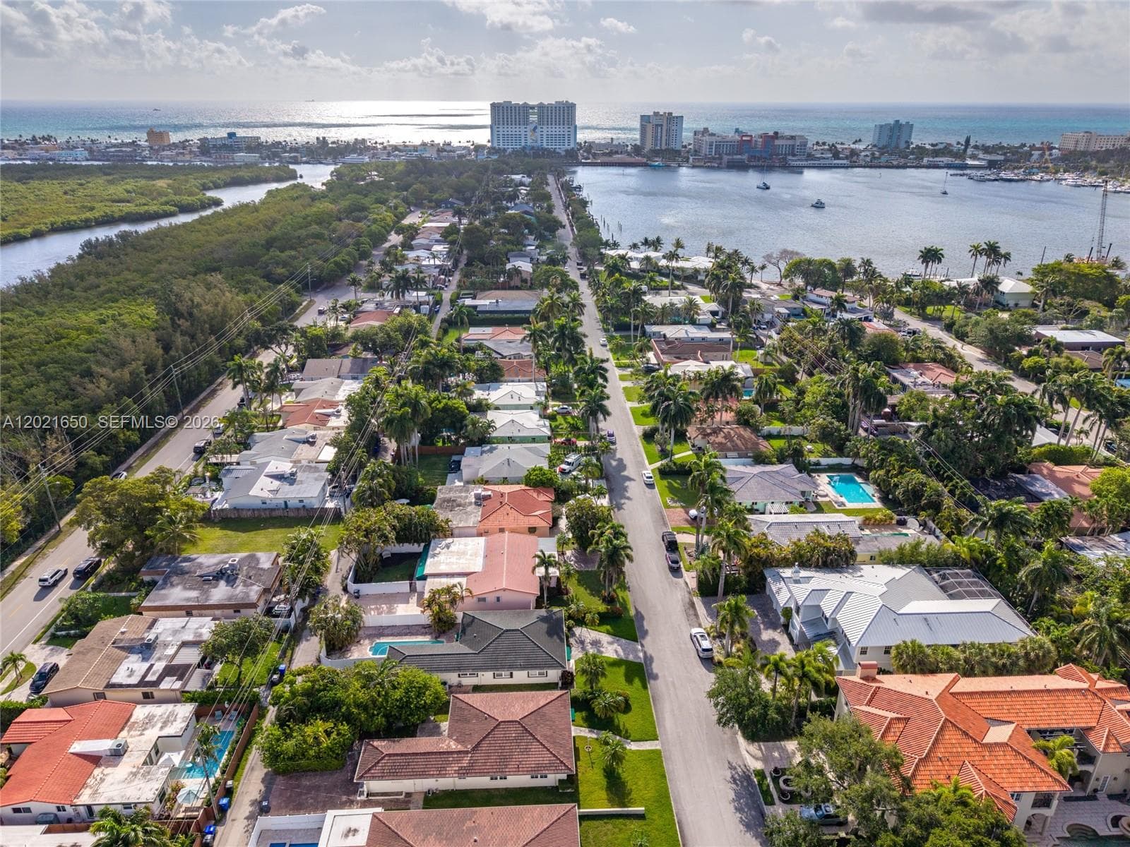 947 Lincoln St, Hollywood, FL 33019 — zdjęcie 5
