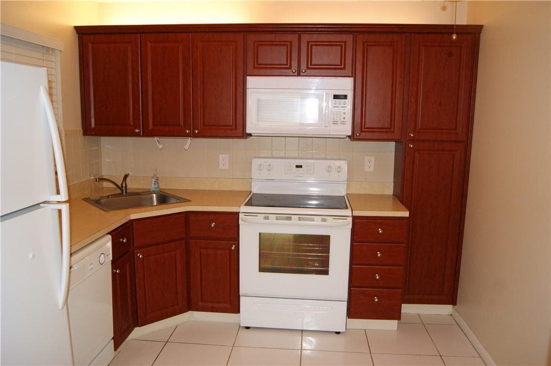 3781 Cocoplum Circle # 3579, Coconut Creek, FL 33063 — zdjęcie 4