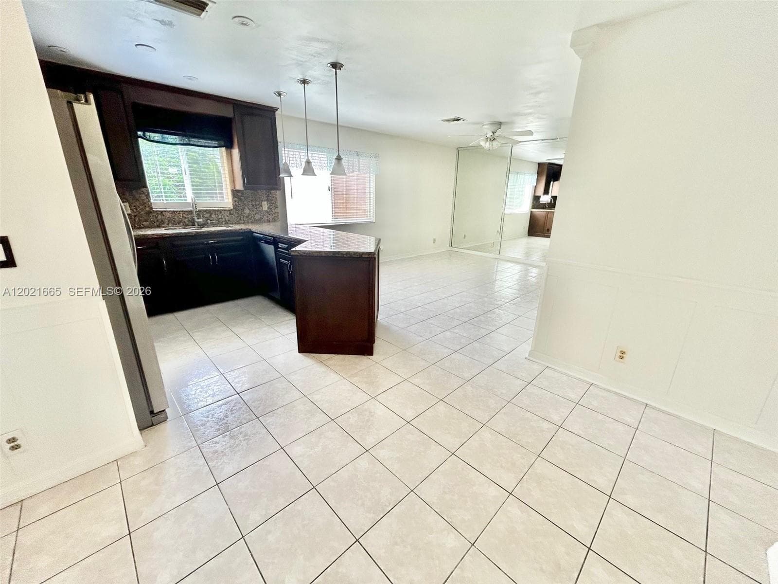 8801 SW 9th Ct, Pembroke Pines, FL 33025 — zdjęcie 5