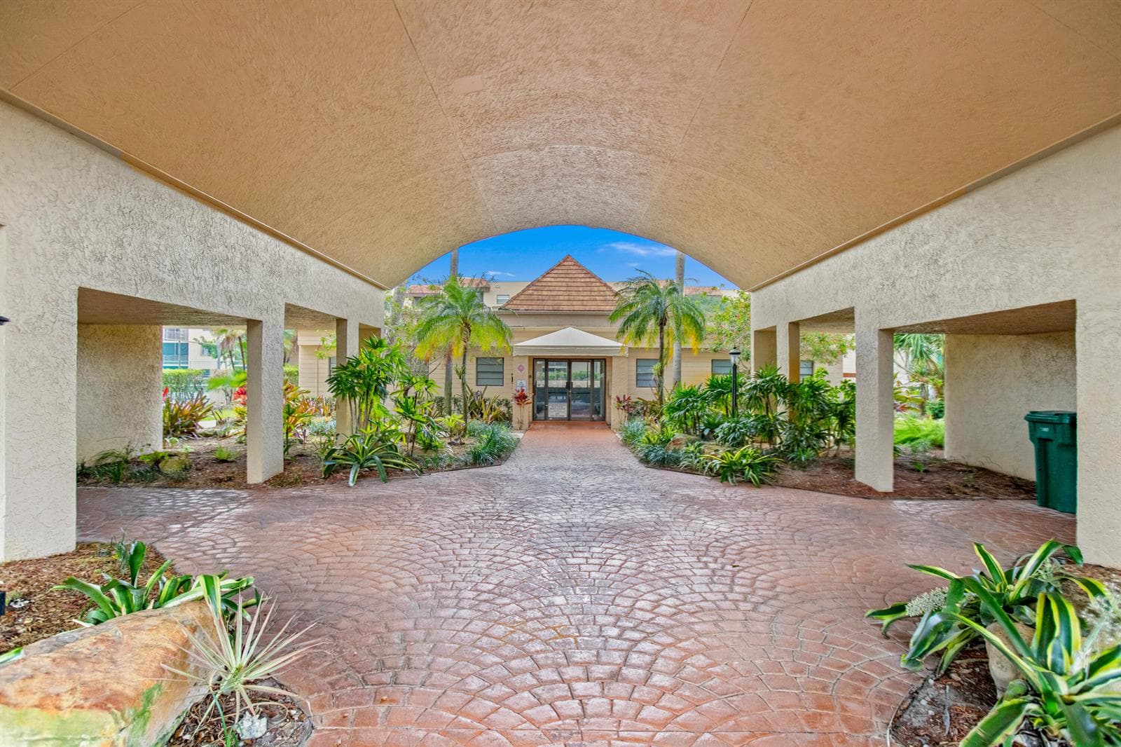 10401 W Broward Boulevard # 209, Plantation, FL 33324 — zdjęcie 2
