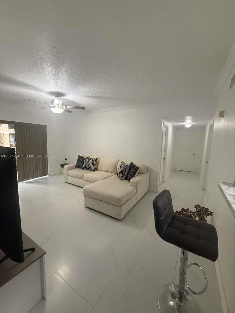 215 SW 117th Ter # 14107, Pembroke Pines, FL 33025 — zdjęcie 3