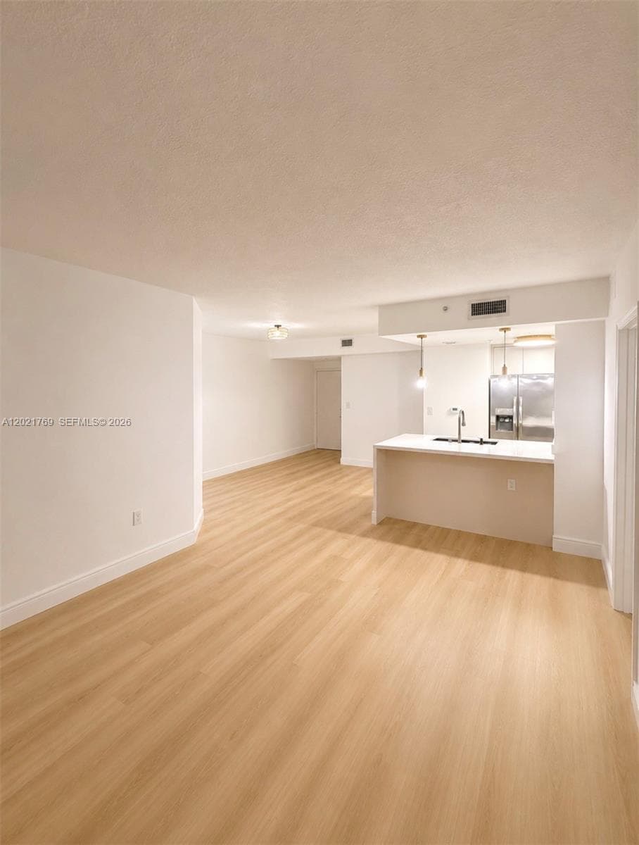 275 NE 18th St # 910, Miami, FL 33132 — zdjęcie 4