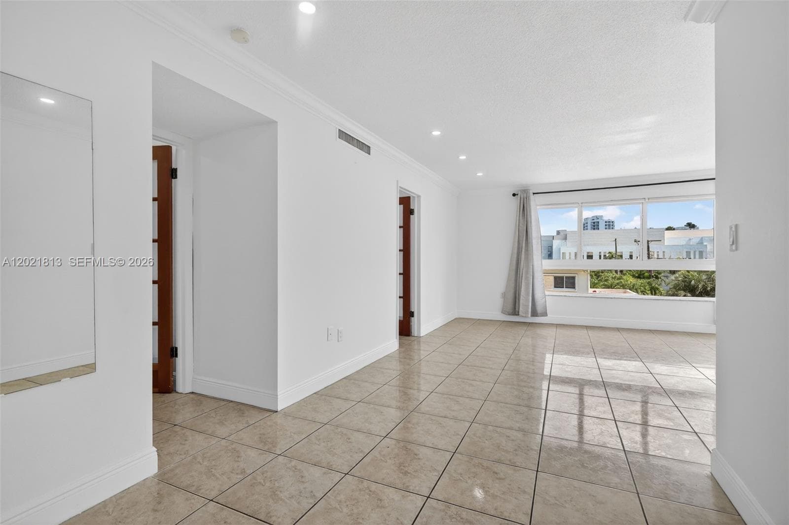 1020 94th St # 301, Bay Harbor Islands, FL 33154 — zdjęcie 5