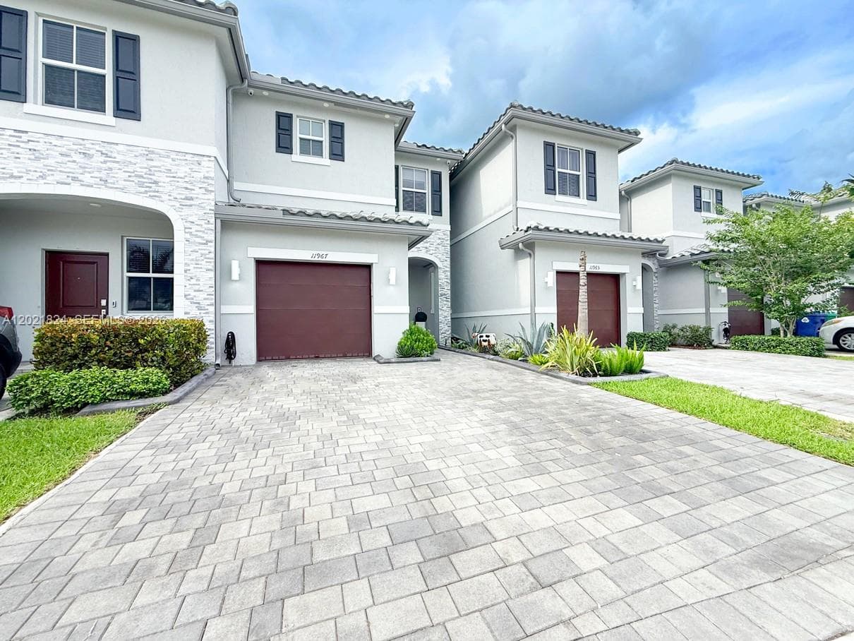 11967 NW 46th St, Coral Springs, FL 33076 — zdjęcie 2