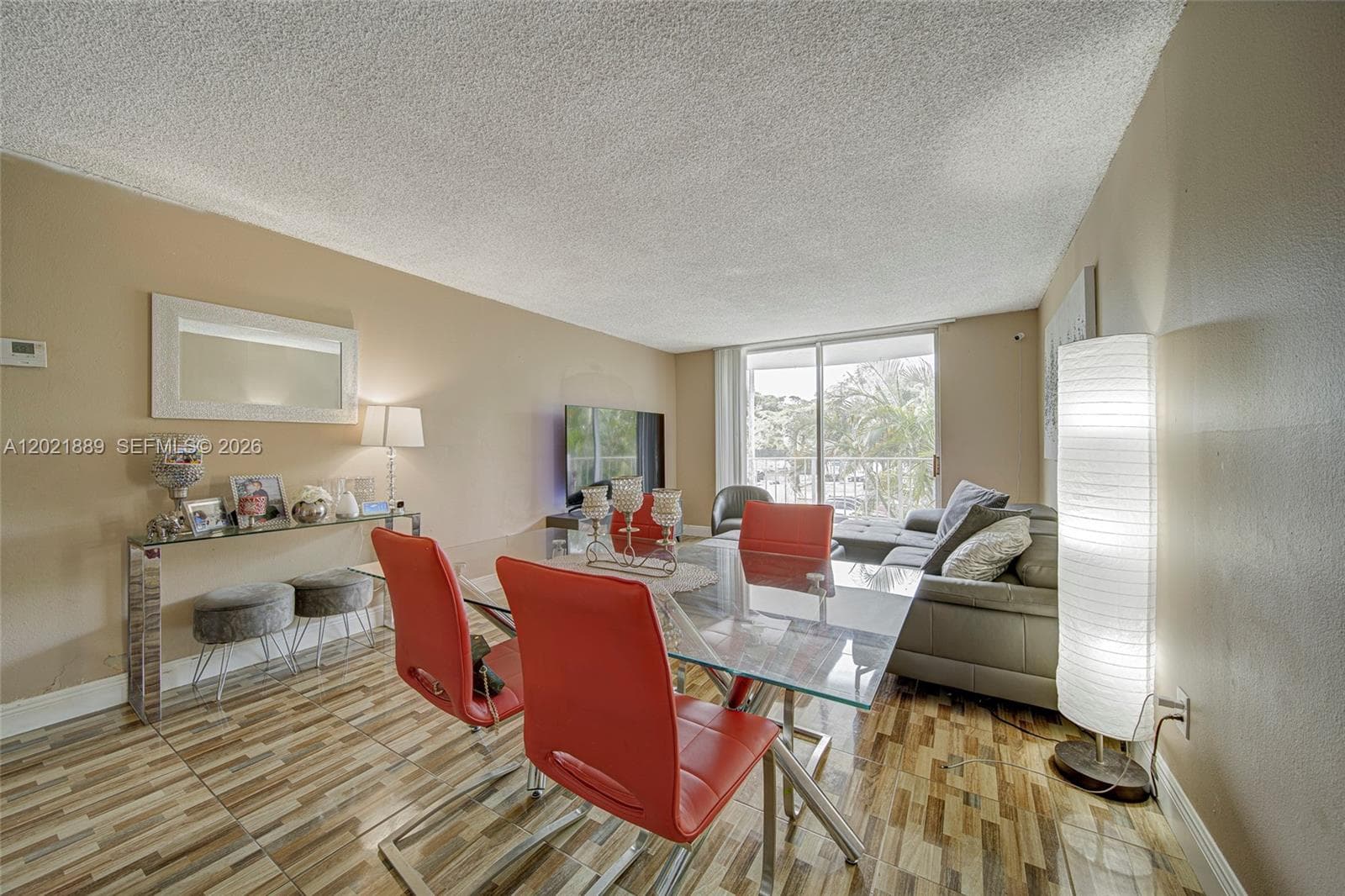494 NW 165th St Rd # C-205, Miami, FL 33169 — zdjęcie 3