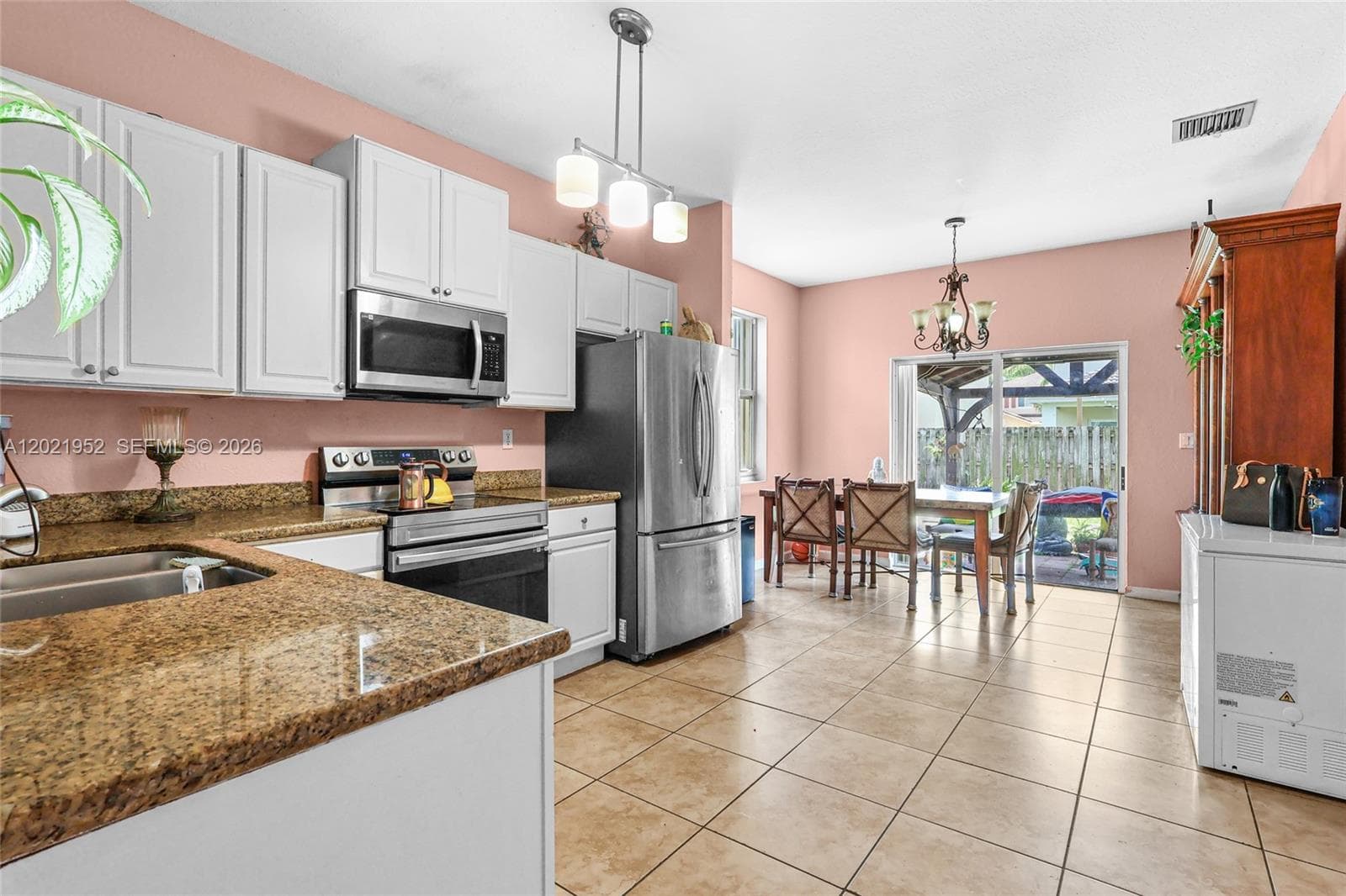 8956 SW 215th Ter, Cutler Bay, FL 33189 — zdjęcie 5
