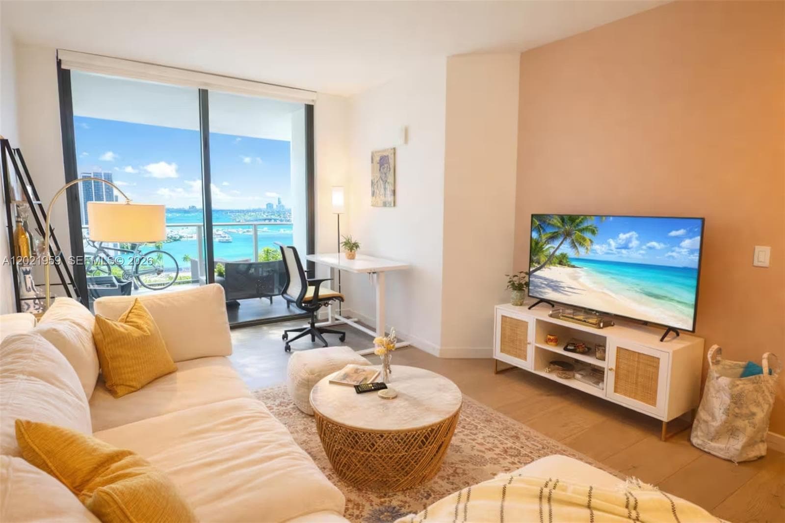 1600 NE 1st Ave # 1605, Miami, FL 33132 — zdjęcie 2