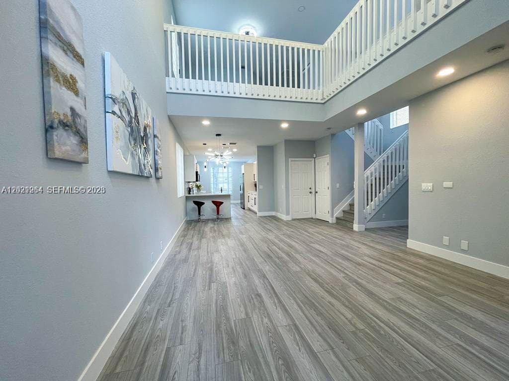 1261 Hayes St, Hollywood, FL 33019 — zdjęcie 2