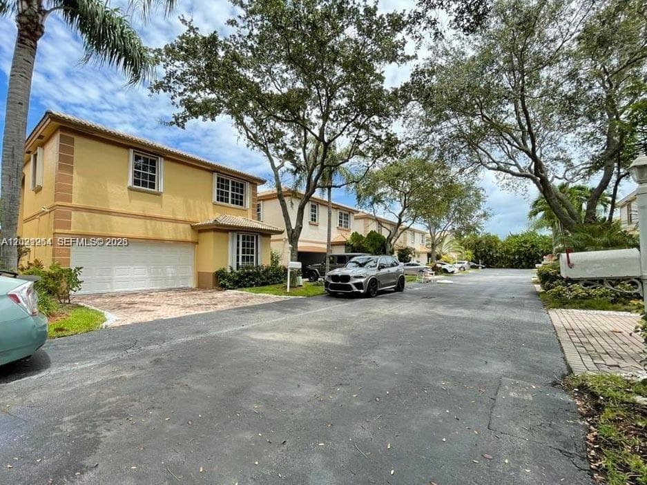 1261 Hayes St, Hollywood, FL 33019 — zdjęcie 5