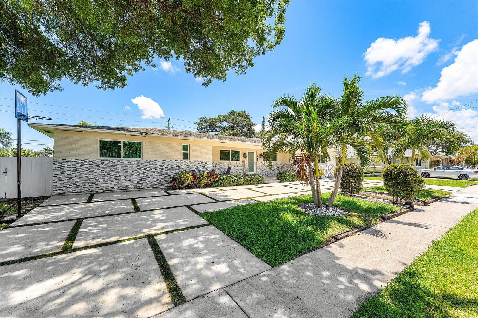 214 SE 5th Street, Dania Beach, FL 33004 — zdjęcie 2