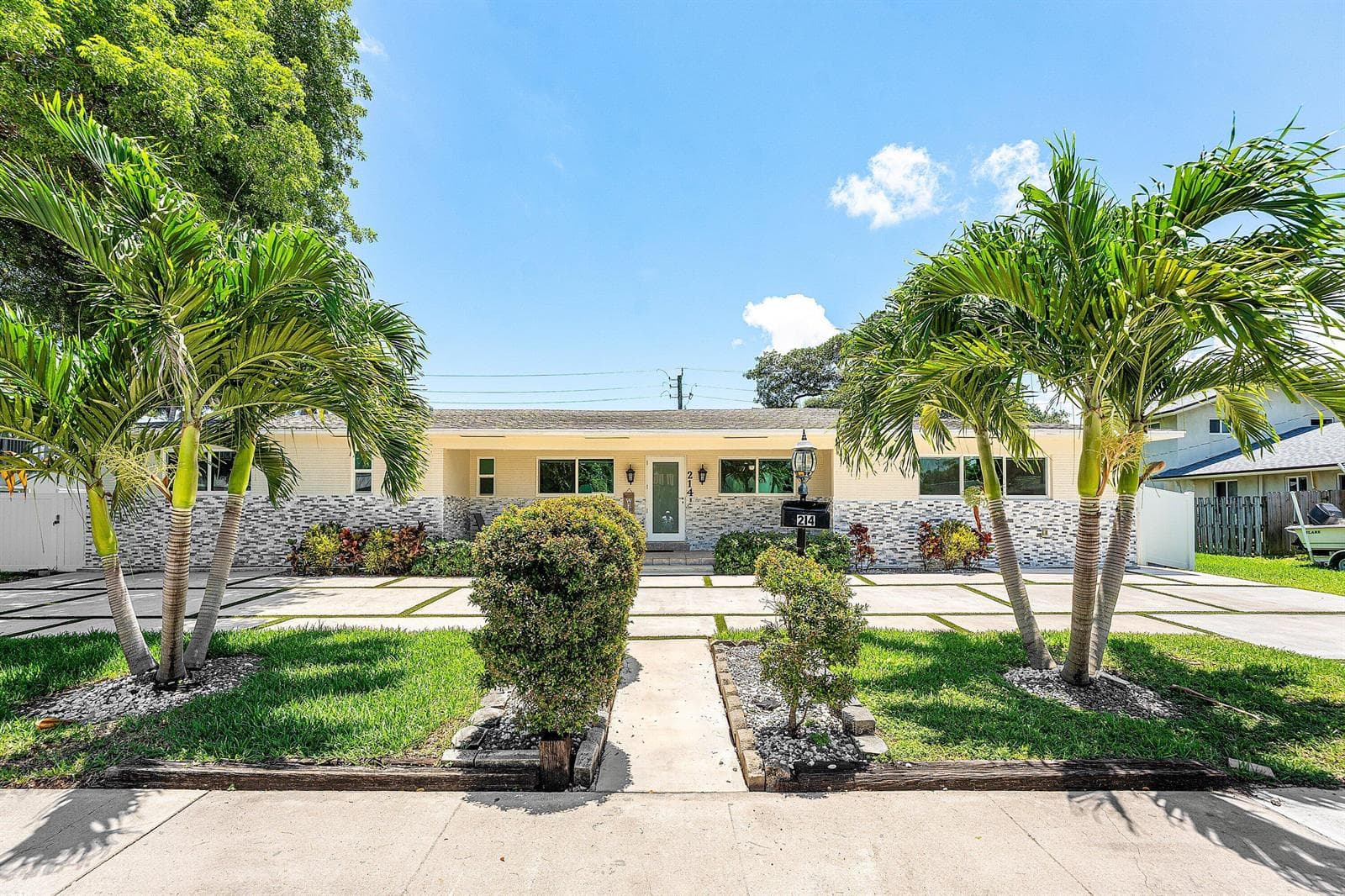 214 SE 5th Street, Dania Beach, FL 33004 — zdjęcie 3