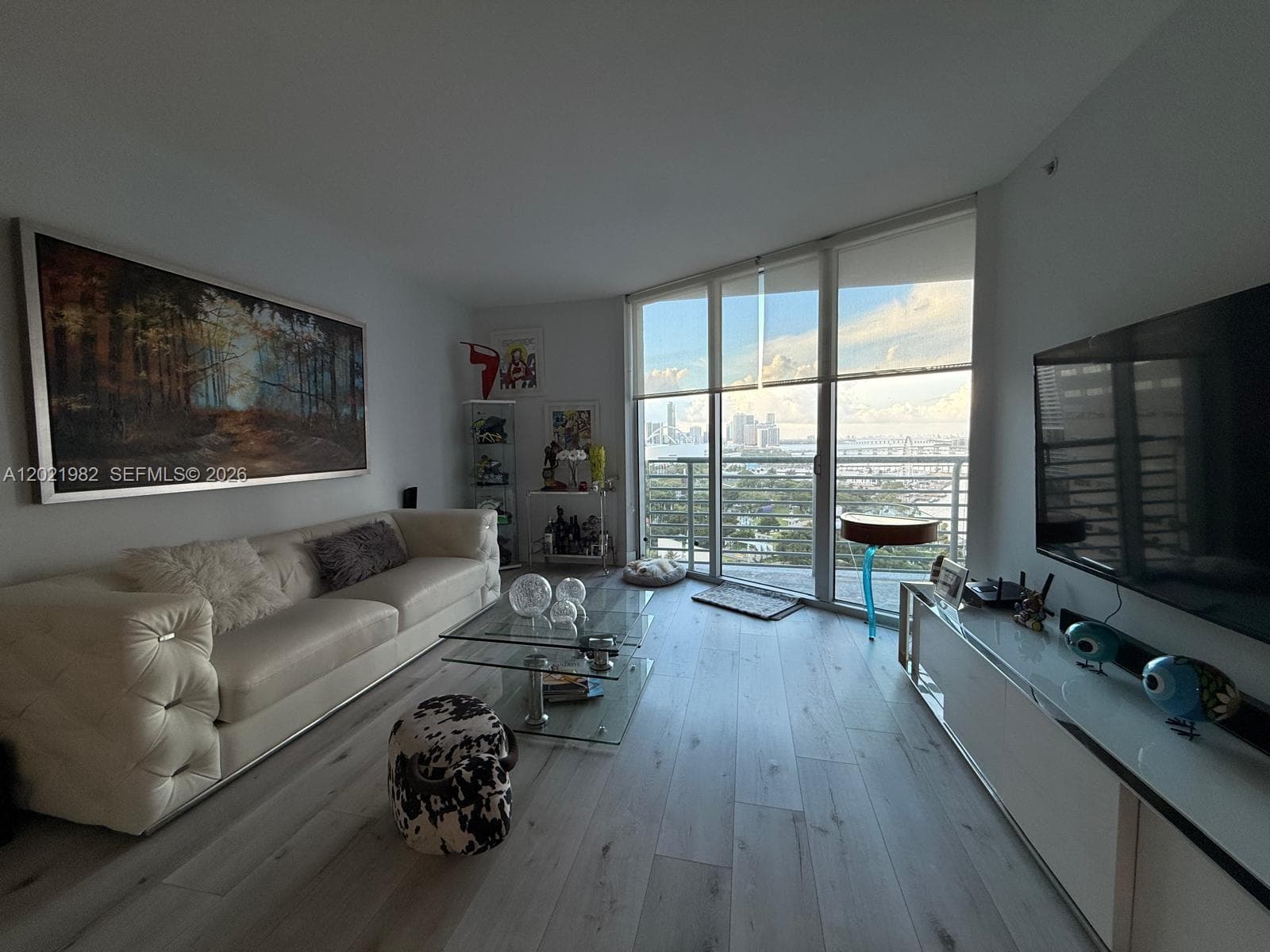 325 S Biscayne Blvd # 2024, Miami, FL 33131