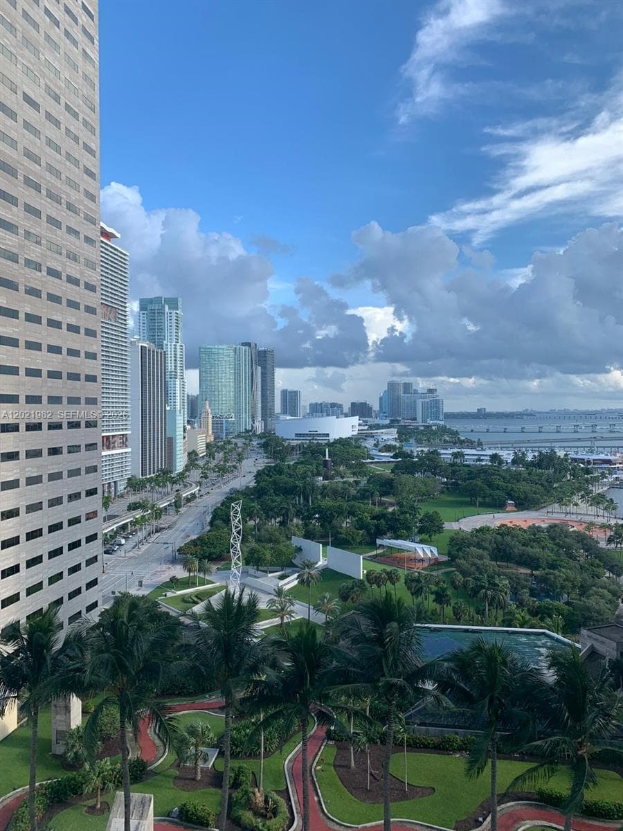 325 S Biscayne Blvd # 2024, Miami, FL 33131 — zdjęcie 5