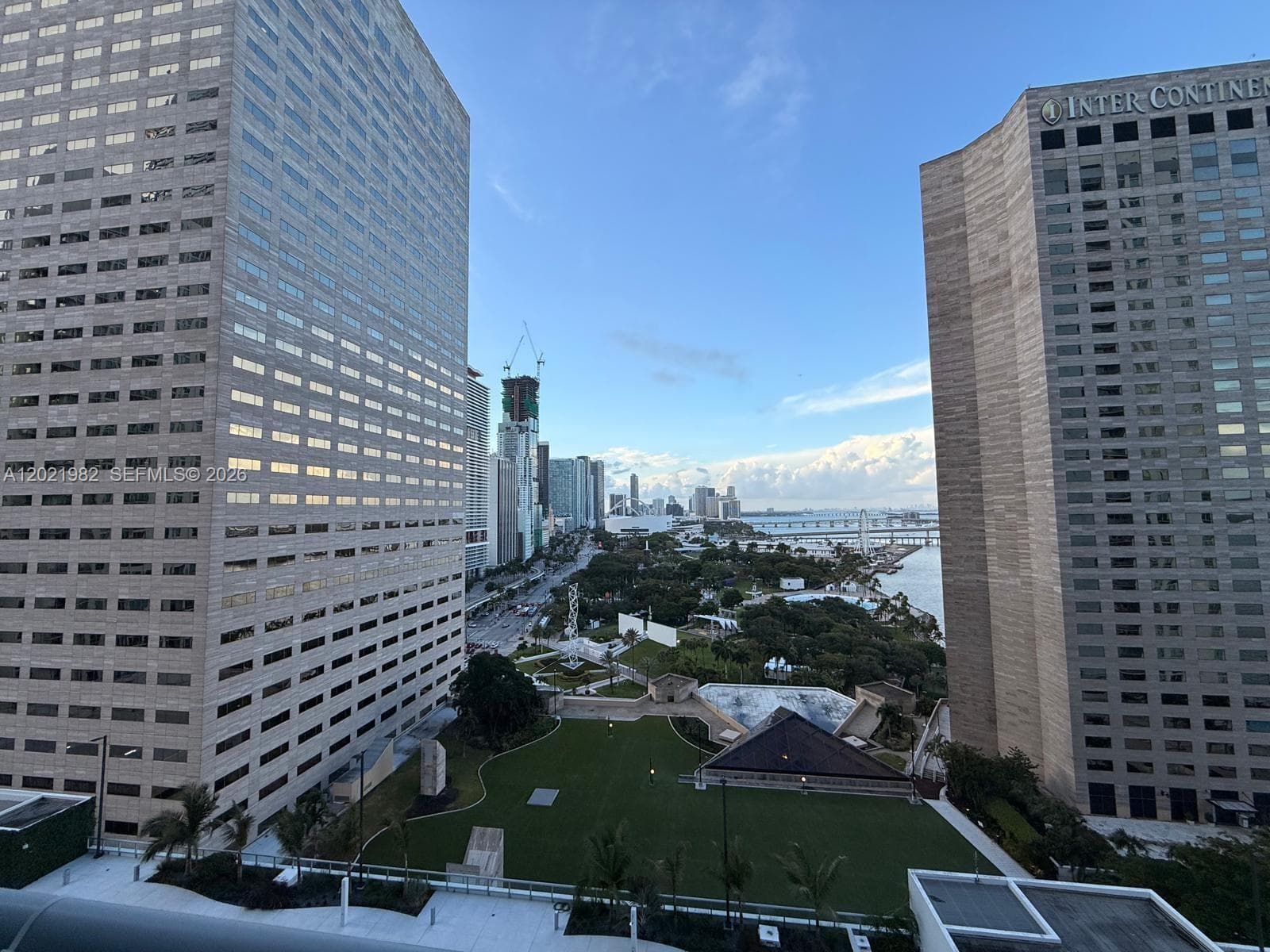 325 S Biscayne Blvd # 2024, Miami, FL 33131 — zdjęcie 4