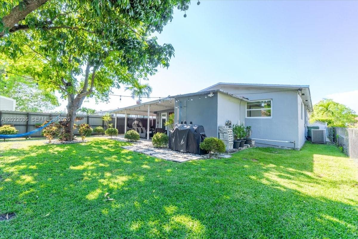 120 W 50th St, Hialeah, FL 33012 — zdjęcie 3