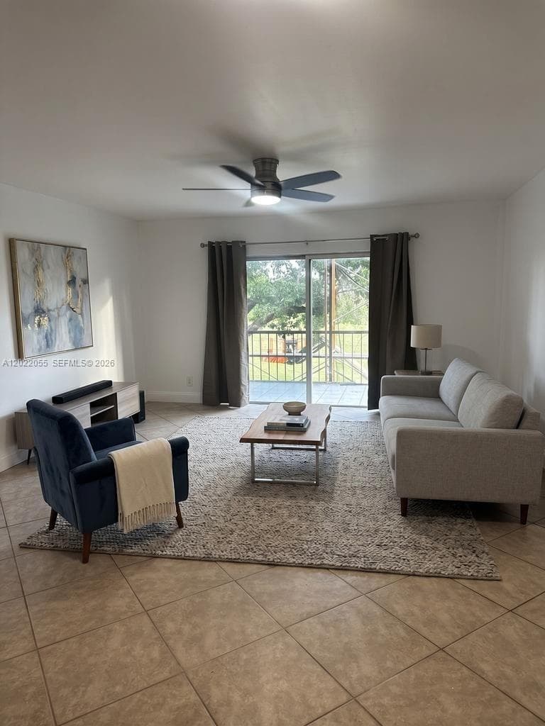 6301 N Falls Cir Dr # 309, Lauderhill, FL 33319 — zdjęcie 2