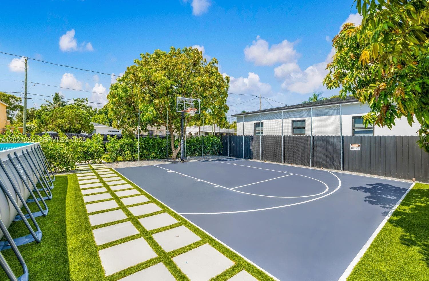 111 NW 53rd St, Miami, FL 33127 — zdjęcie 3