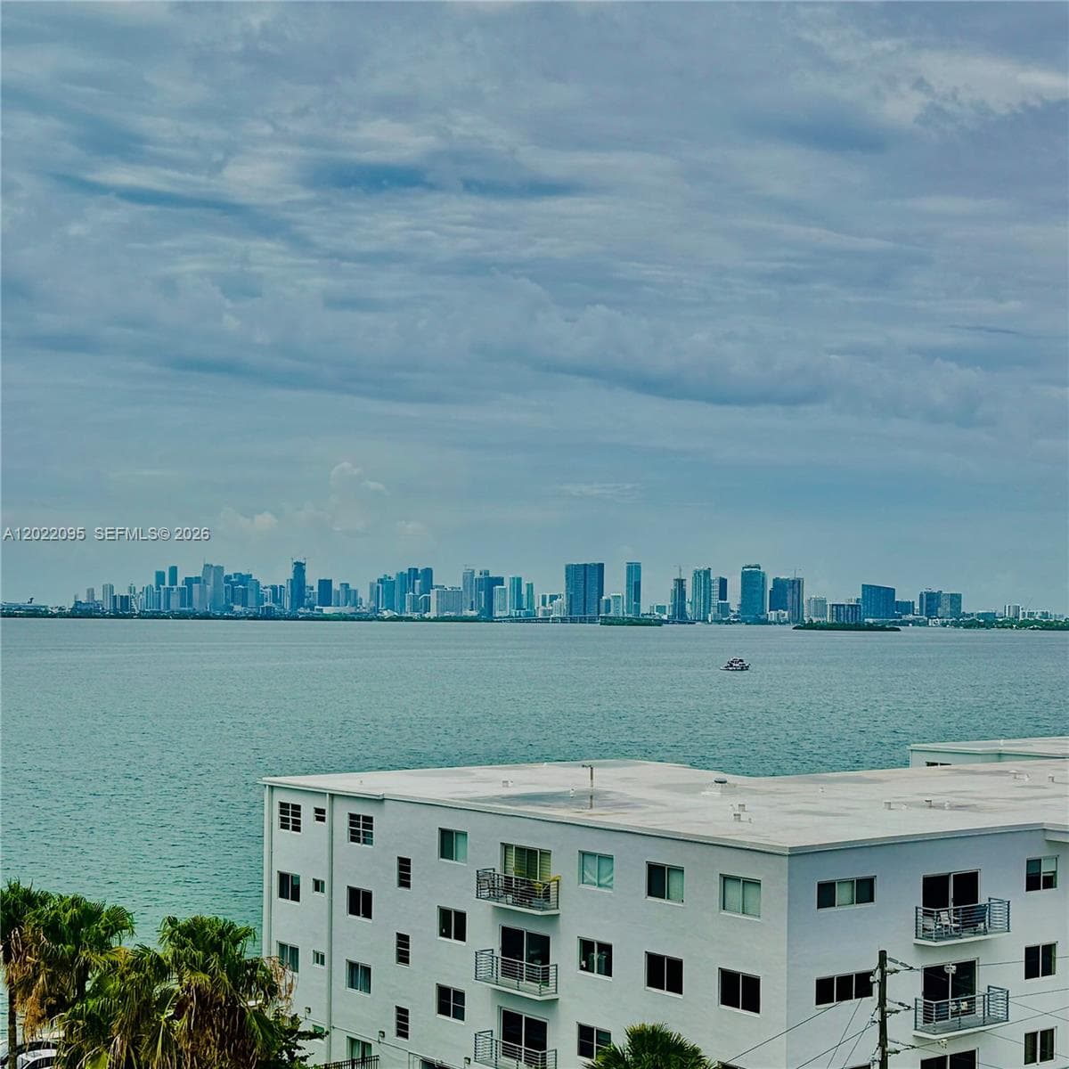 7501 E Treasure Dr # 7R, North Bay Village, FL 33141 — zdjęcie 3