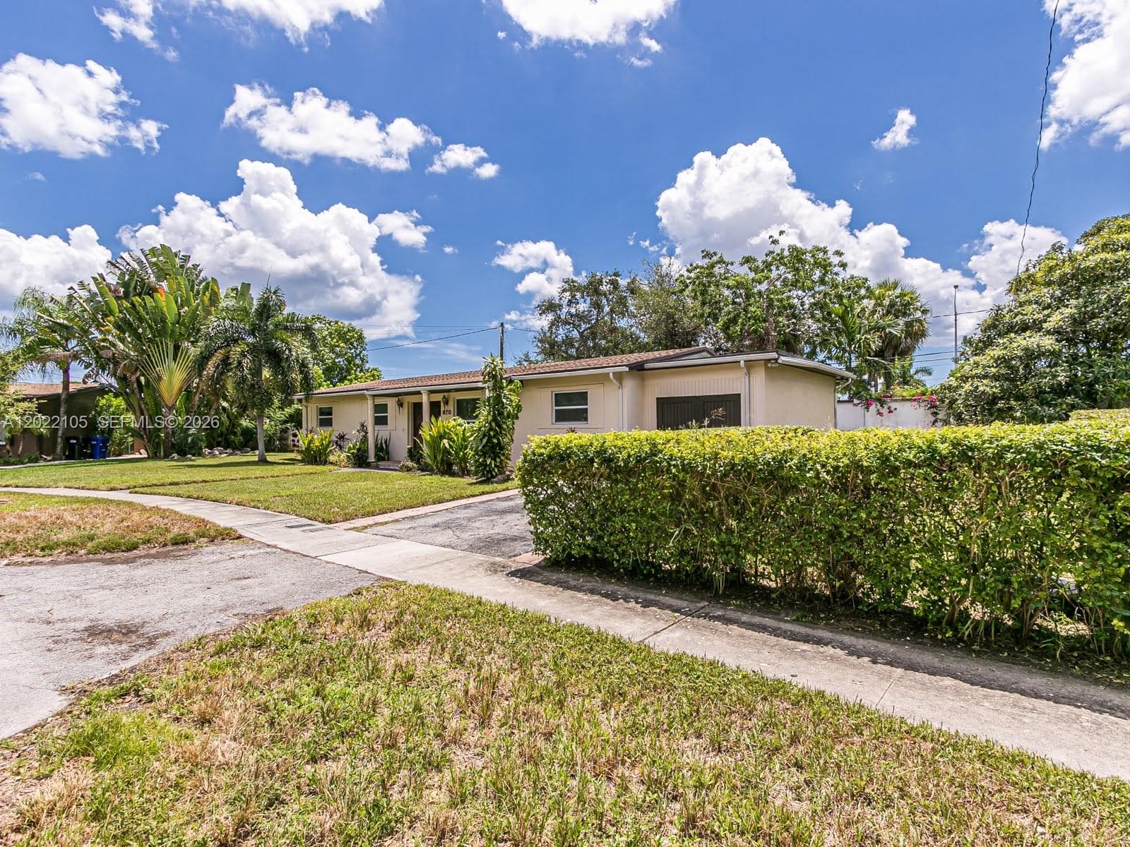 870 NE 182nd St, North Miami Beach, FL 33162 — zdjęcie 4