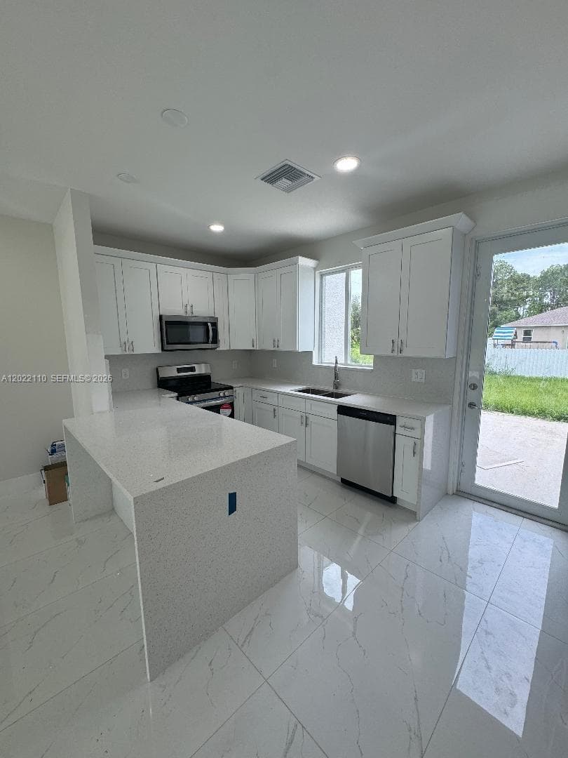 55 S Colin ave, Lehigh Acres, FL 33976 — zdjęcie 5