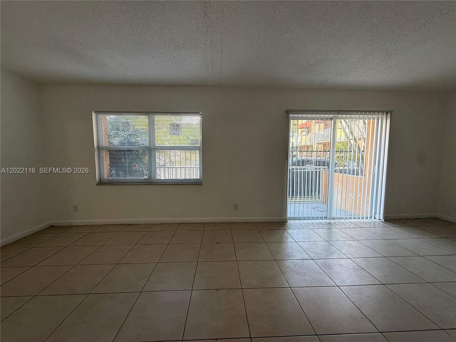 18101 NW 68th Ave # B102, Hialeah, FL 33015 — zdjęcie 5